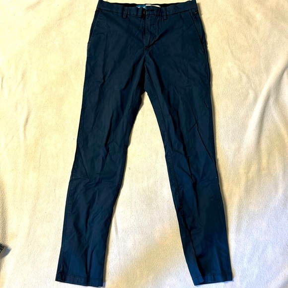 Old Navy Slim Chino - Picture 1 of 3